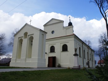Parafia Trójcy Świętej w Skęczniewie 